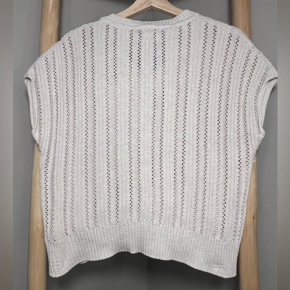 Joie M opened knit short sleeve V-neck soft white sweater - Picture 2 of 6